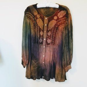 Soft and flowy viscose button down blouse